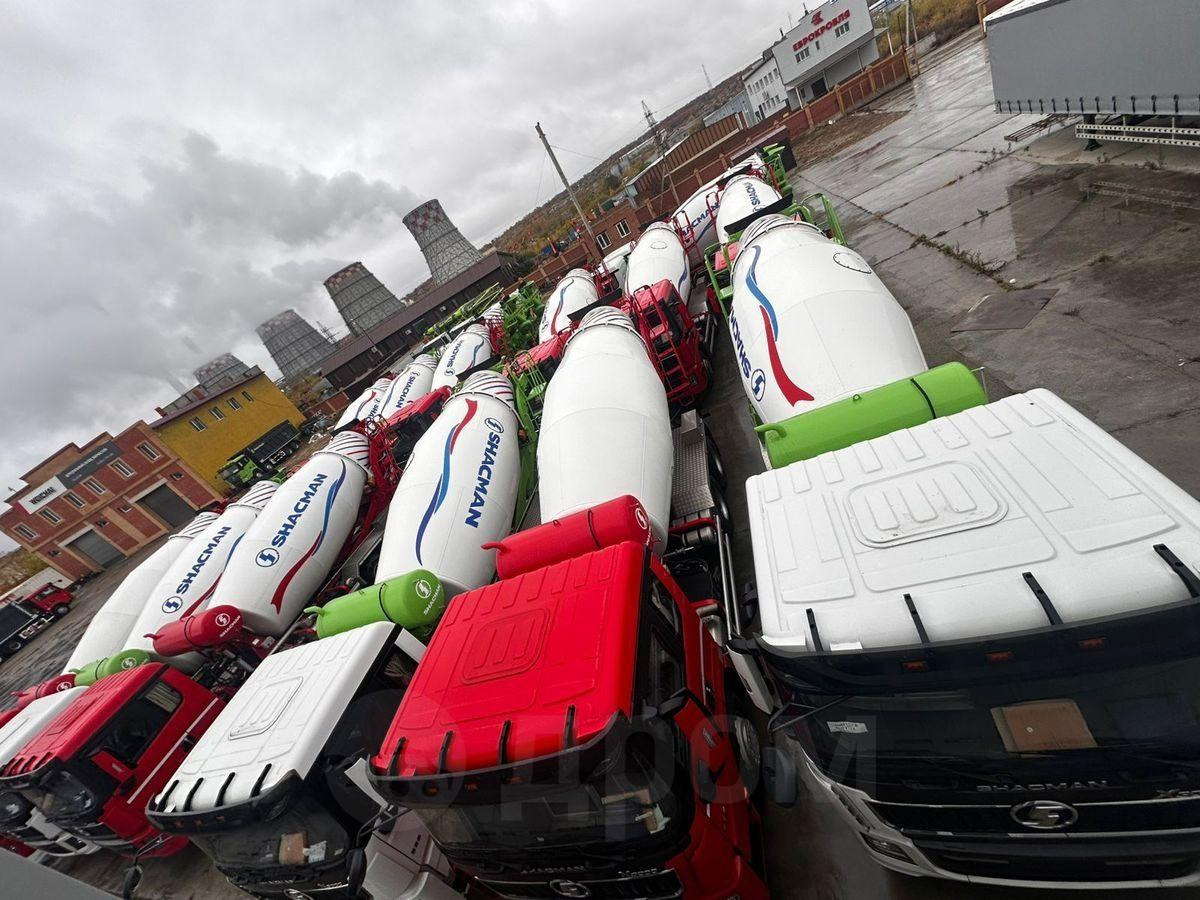 Shacman (Shaanxi) SX5258GJB6R384 - Автобетоносмеситель: фото 2 Shacman (Shaanxi) SX5258GJB6R384 - Автобетоносмеситель: фото 2