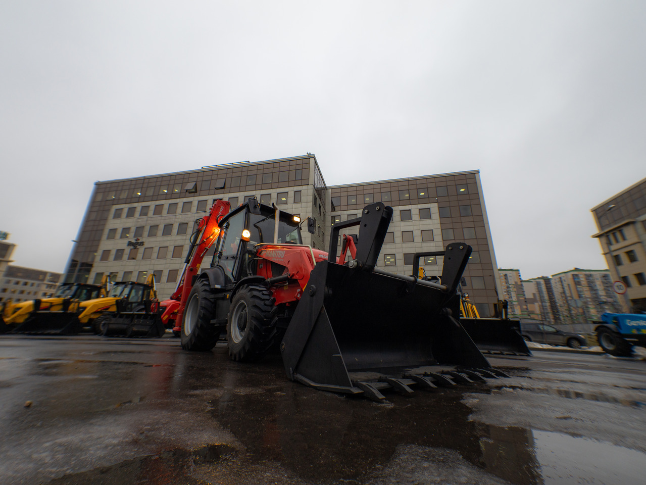 MANITOU MBL-X 920 - Строительная техника: фото 2 MANITOU MBL-X 920 - Строительная техника: фото 2