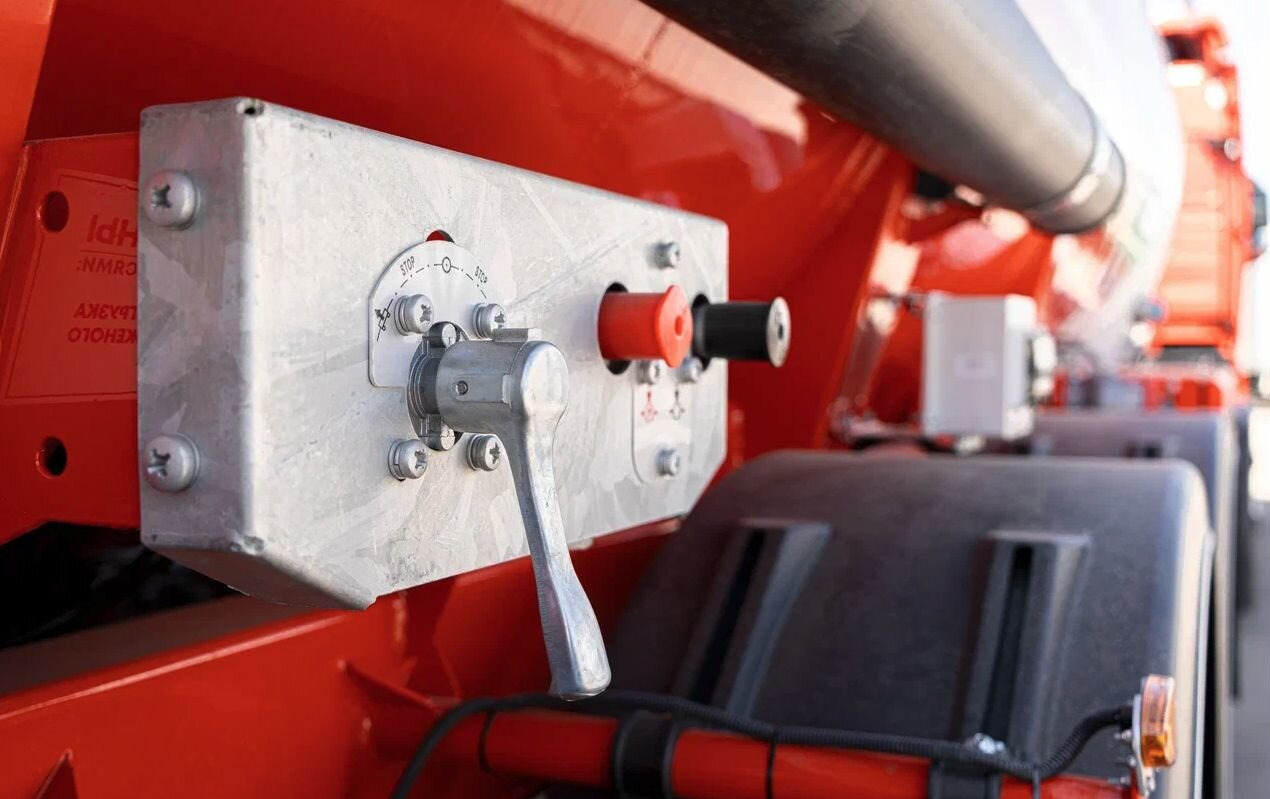 Новый Полуприцеп-цистерна Полуприцеп бензовоз Bonum 32 куб.м, 2024: фото 12