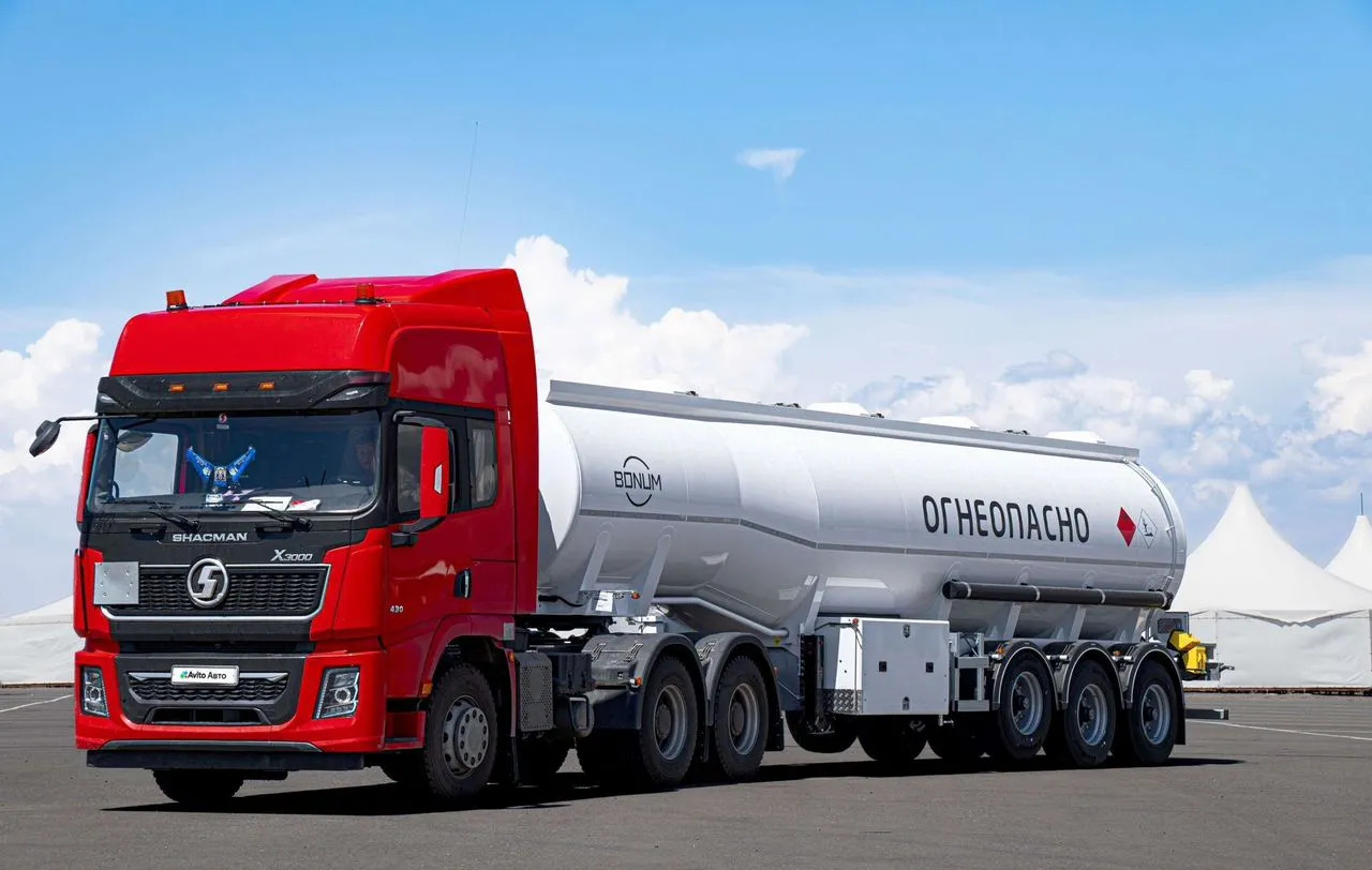 Полуприцеп бензовоз Bonum 32 куб.м, 2025 - Полуприцеп-цистерна: фото 1 Полуприцеп бензовоз Bonum 32 куб.м, 2025 - Полуприцеп-цистерна: фото 1