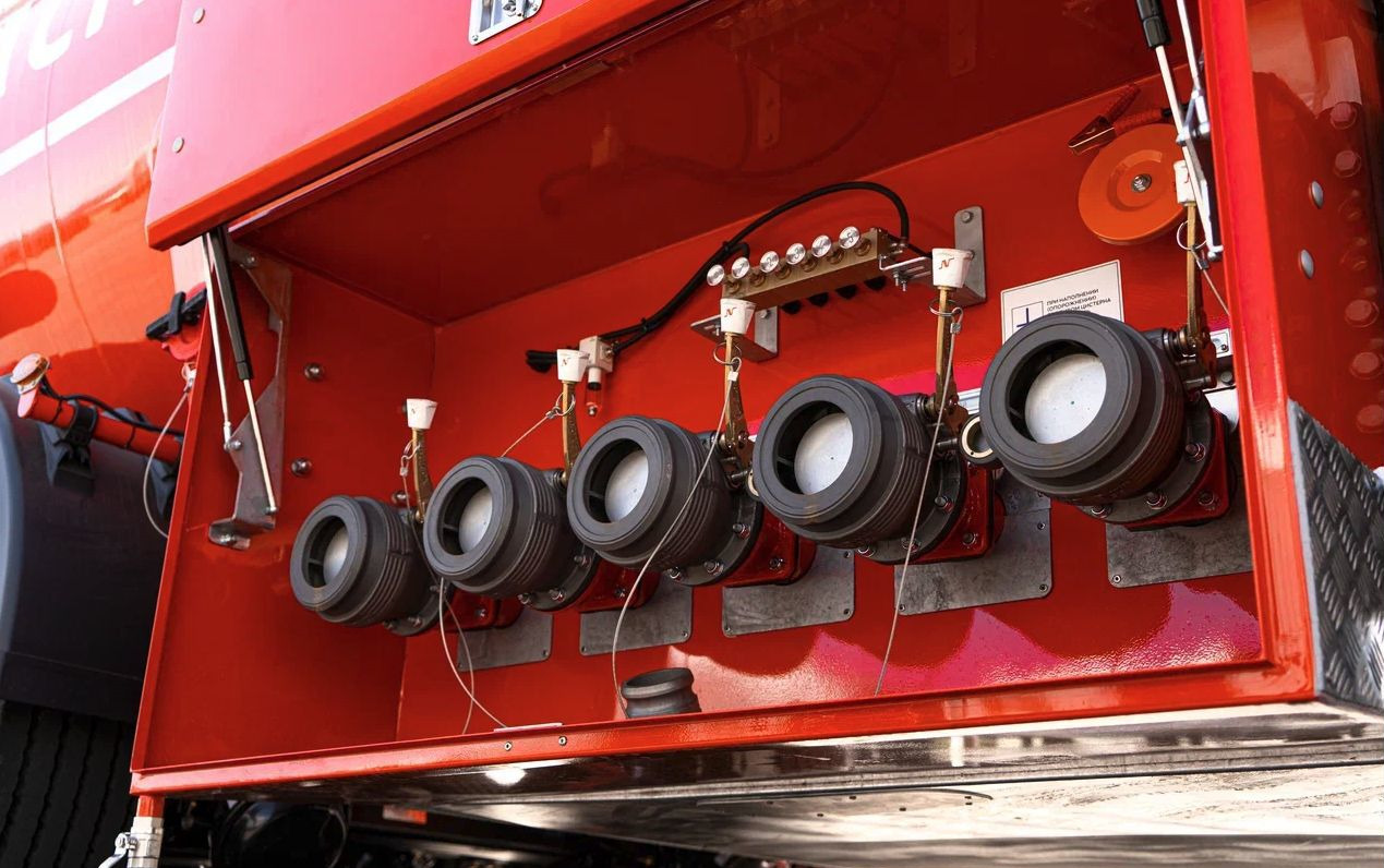 Новый Полуприцеп-цистерна Полуприцеп бензовоз Bonum 914211, 2024: фото 6