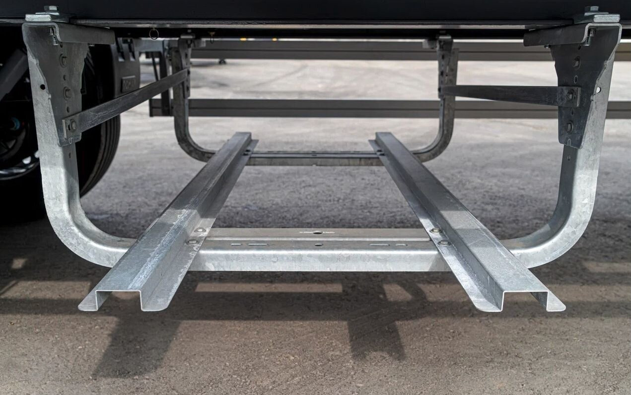 Новый Бортовой полуприцеп/ Платформа Полуприцеп бортовой Bonum 914296-06, 2024: фото 10 Новый Бортовой полуприцеп/ Платформа Полуприцеп бортовой Bonum 914296-06, 2024: фото 10