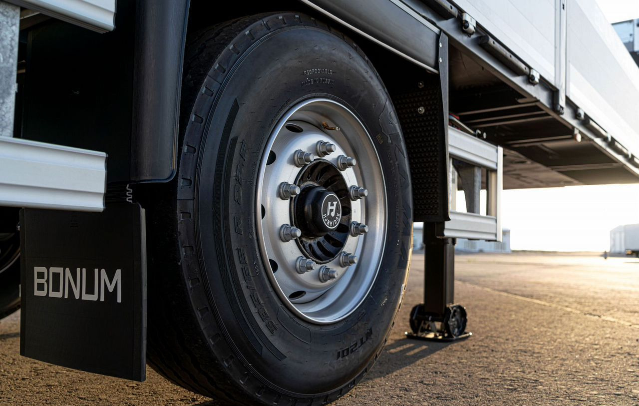 Полуприцеп бортовой Bonum 914296-06, 2024 - Бортовой полуприцеп/ Платформа: фото 2 Полуприцеп бортовой Bonum 914296-06, 2024 - Бортовой полуприцеп/ Платформа: фото 2