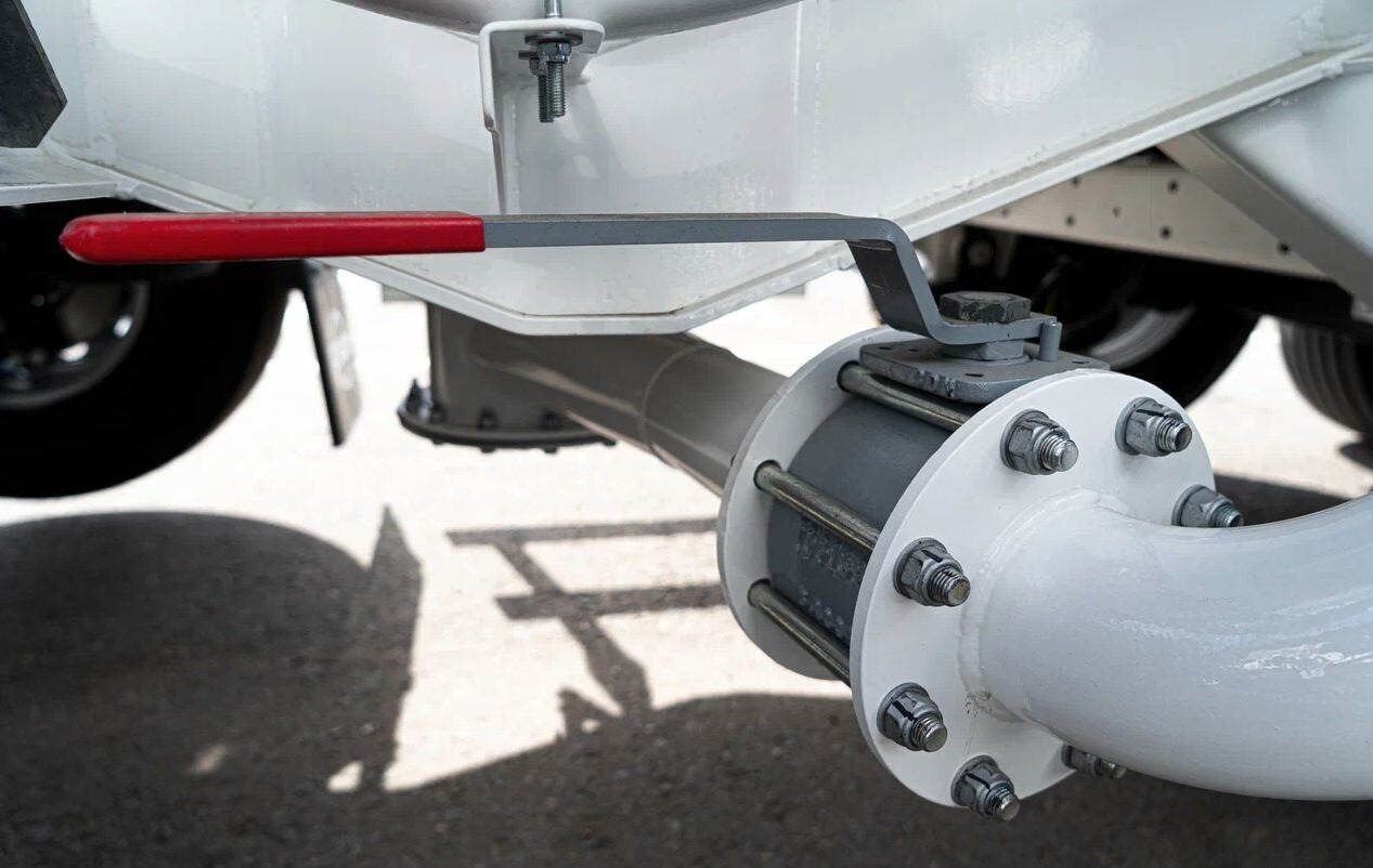 Новый Полуприцеп цистерна для сыпучих грузов Полуприцеп цементовоз Bonum 34 куб.м, 2025: фото 14 Новый Полуприцеп цистерна для сыпучих грузов Полуприцеп цементовоз Bonum 34 куб.м, 2025: фото 14