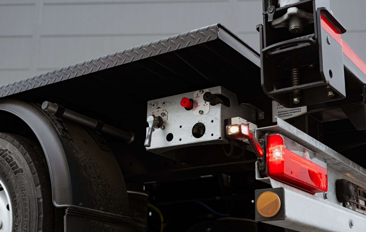 Новый Полуприцеп-контейнеровоз/ Сменный кузов Полуприцеп контейнеровоз Bonum 914295-05, 2024: фото 12