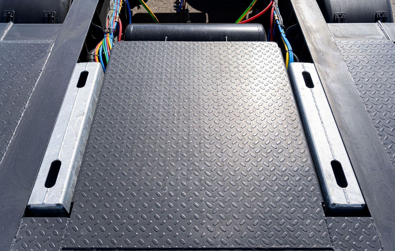 Новый Полуприцеп контейнеровоз (BDF, сменный кузов) Полуприцеп контейнеровоз Bonum 914295-05, 2024: фото 6