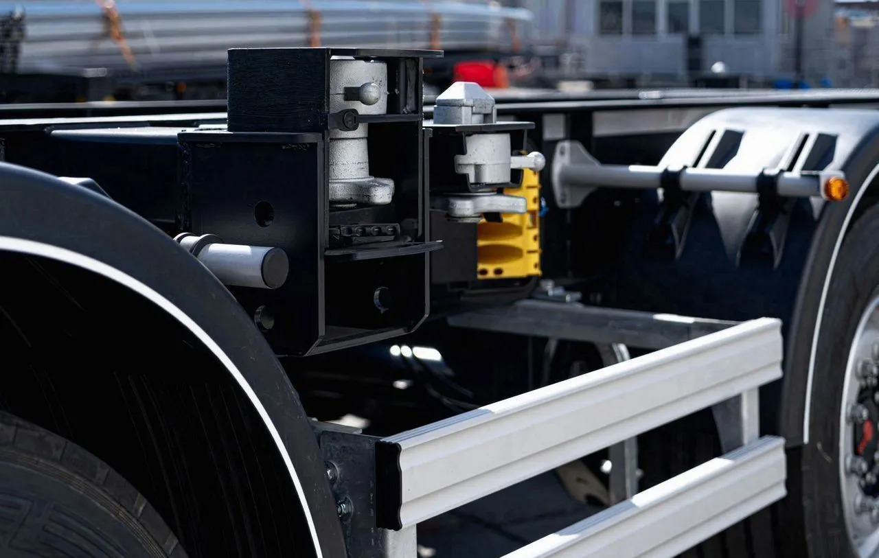 Полуприцеп контейнеровоз Bonum 914295-05, 2024 - Полуприцеп-контейнеровоз/ Сменный кузов: фото 4 Полуприцеп контейнеровоз Bonum 914295-05, 2024 - Полуприцеп-контейнеровоз/ Сменный кузов: фото 4