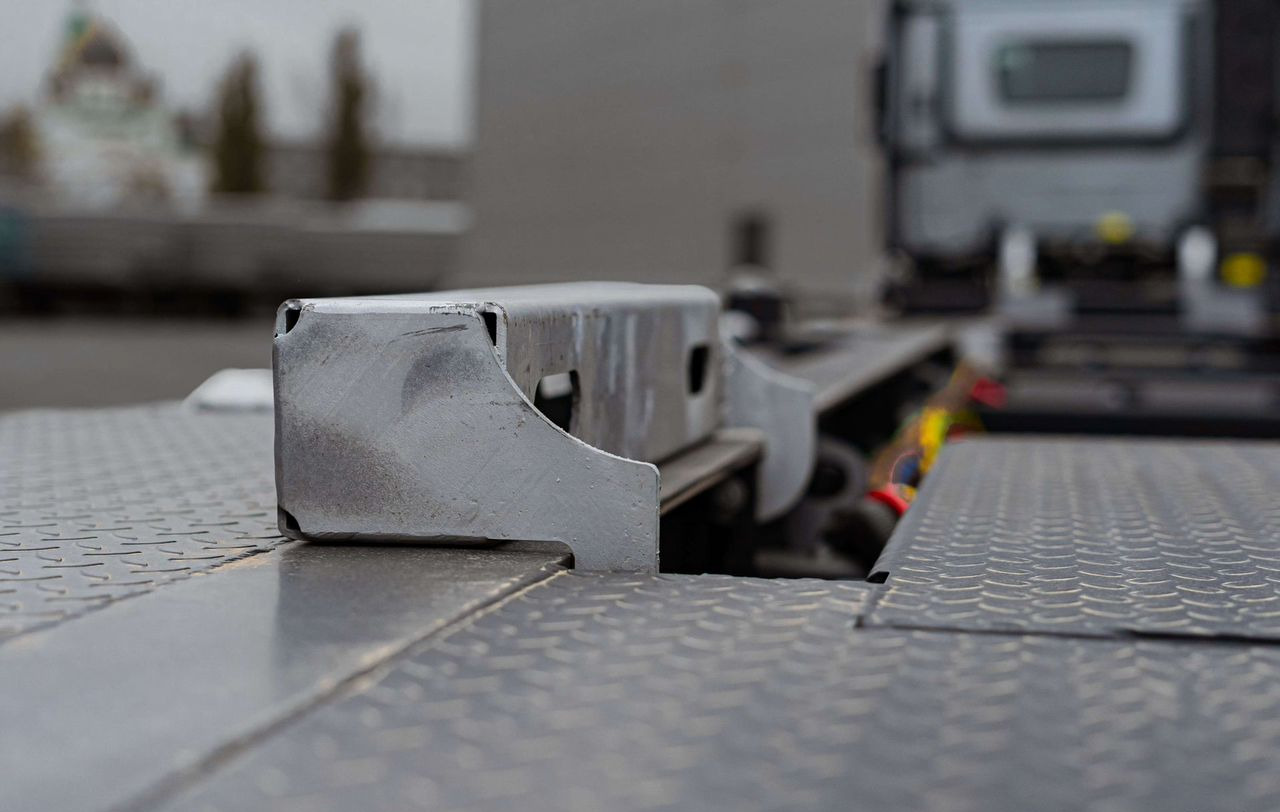 Новый Полуприцеп контейнеровоз (BDF, сменный кузов) Полуприцеп контейнеровоз Bonum 914295-05, 2024: фото 15