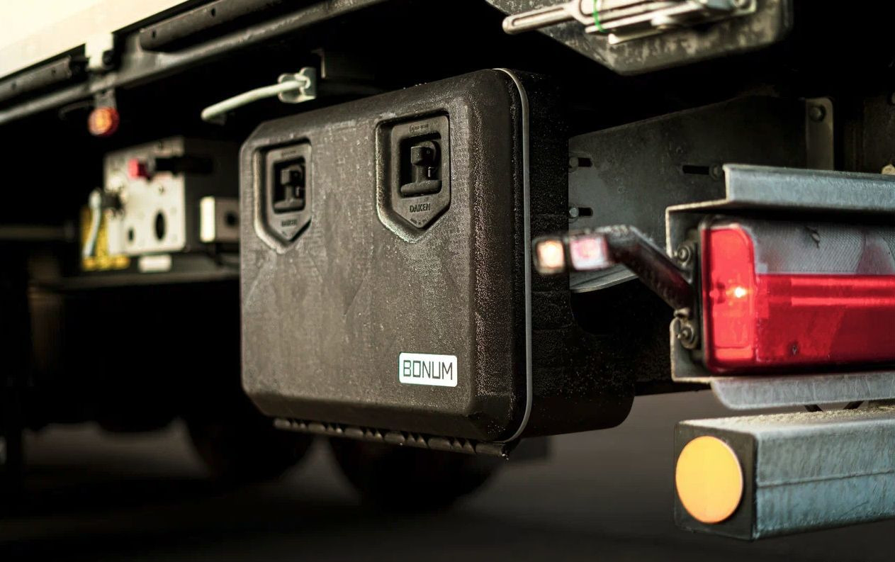 Новый Тентованный полуприцеп Полуприцеп шторно-бортовой Bonum 914296-03, 2024: фото 8