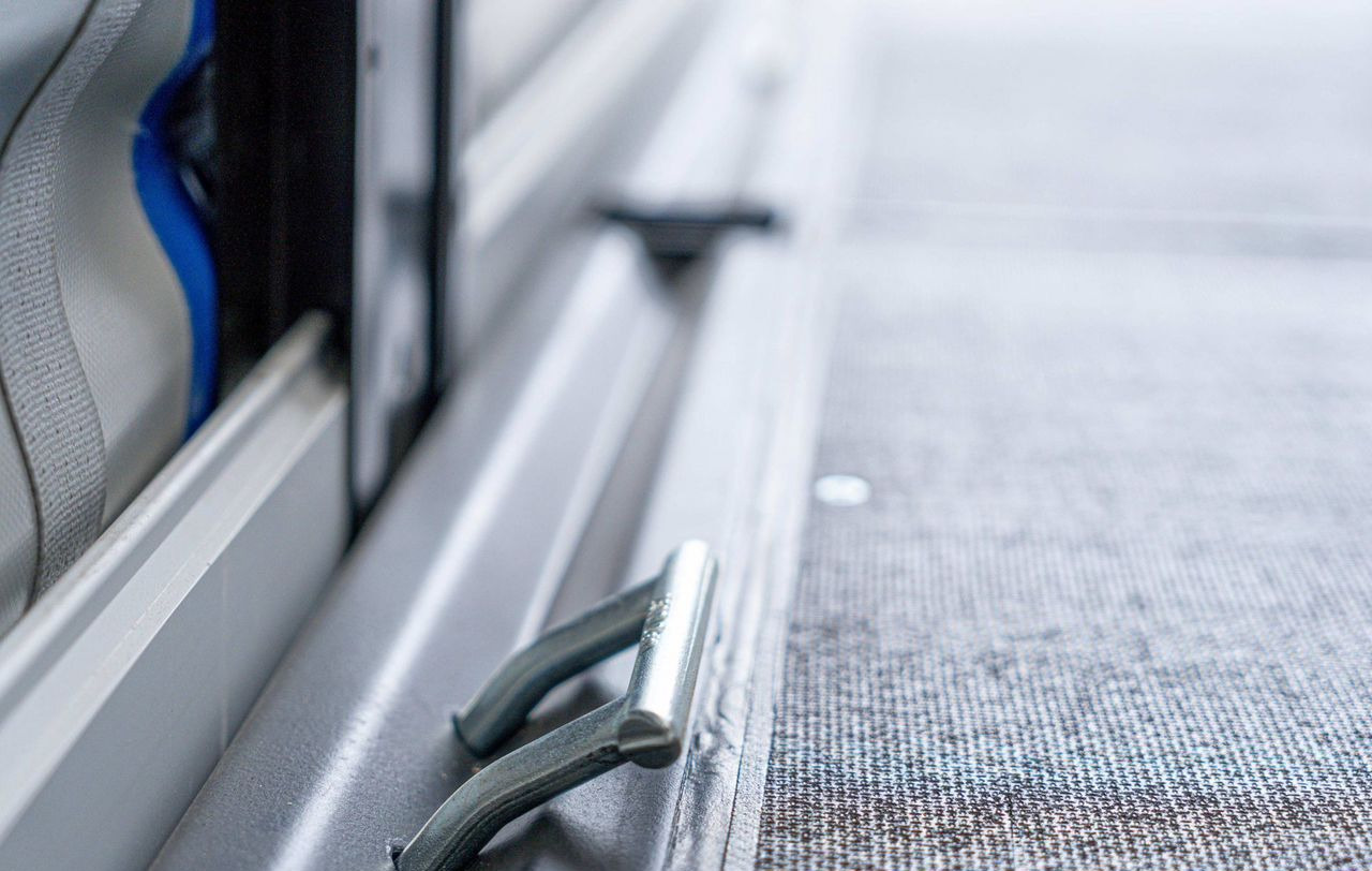 Новый Тентованный полуприцеп Полуприцеп шторный Bonum 914296-04, 2024: фото 16