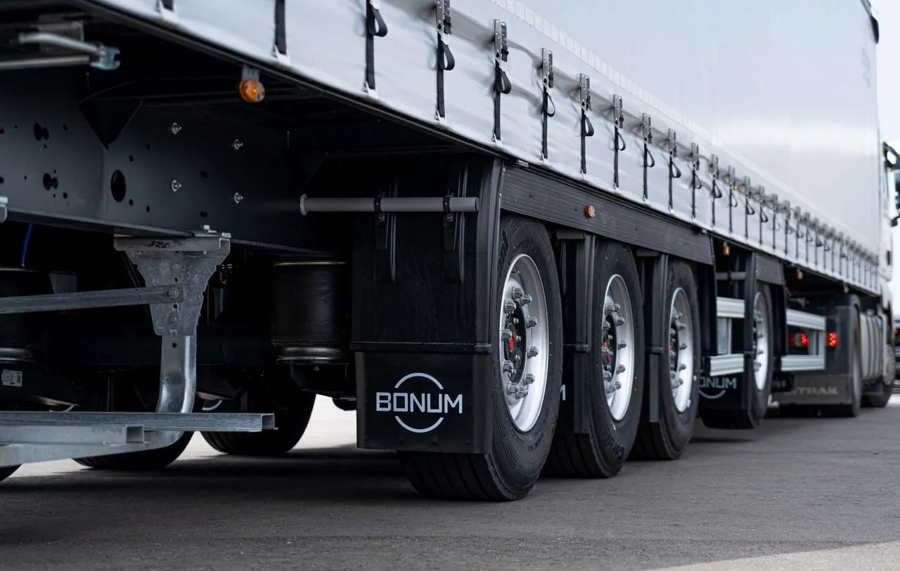 Новый Тентованный полуприцеп Полуприцеп шторный Bonum 914296-04, 2024: фото 7