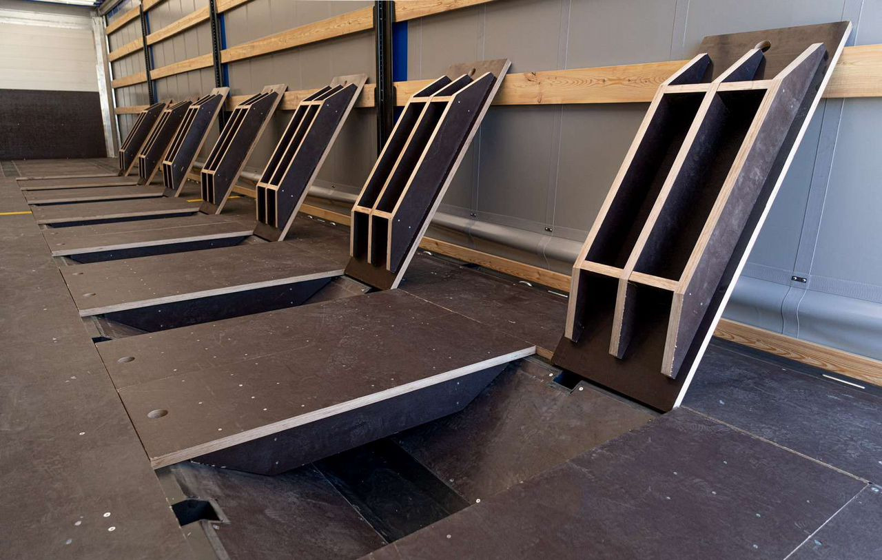 Новый Тентованный полуприцеп Полуприцеп шторный Bonum 914296-04, 2024: фото 15