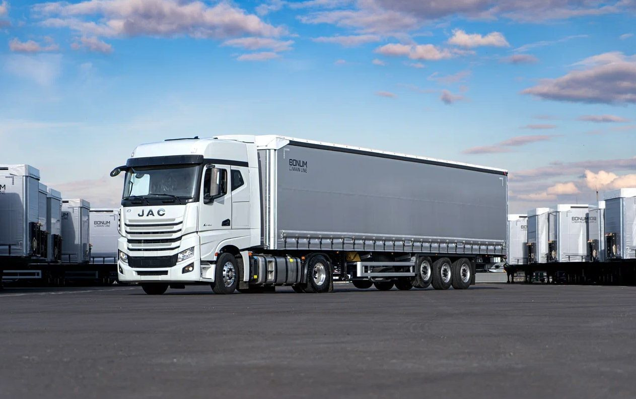 Полуприцеп шторный Bonum 914296-04, 2024 - Тентованный полуприцеп: фото 1