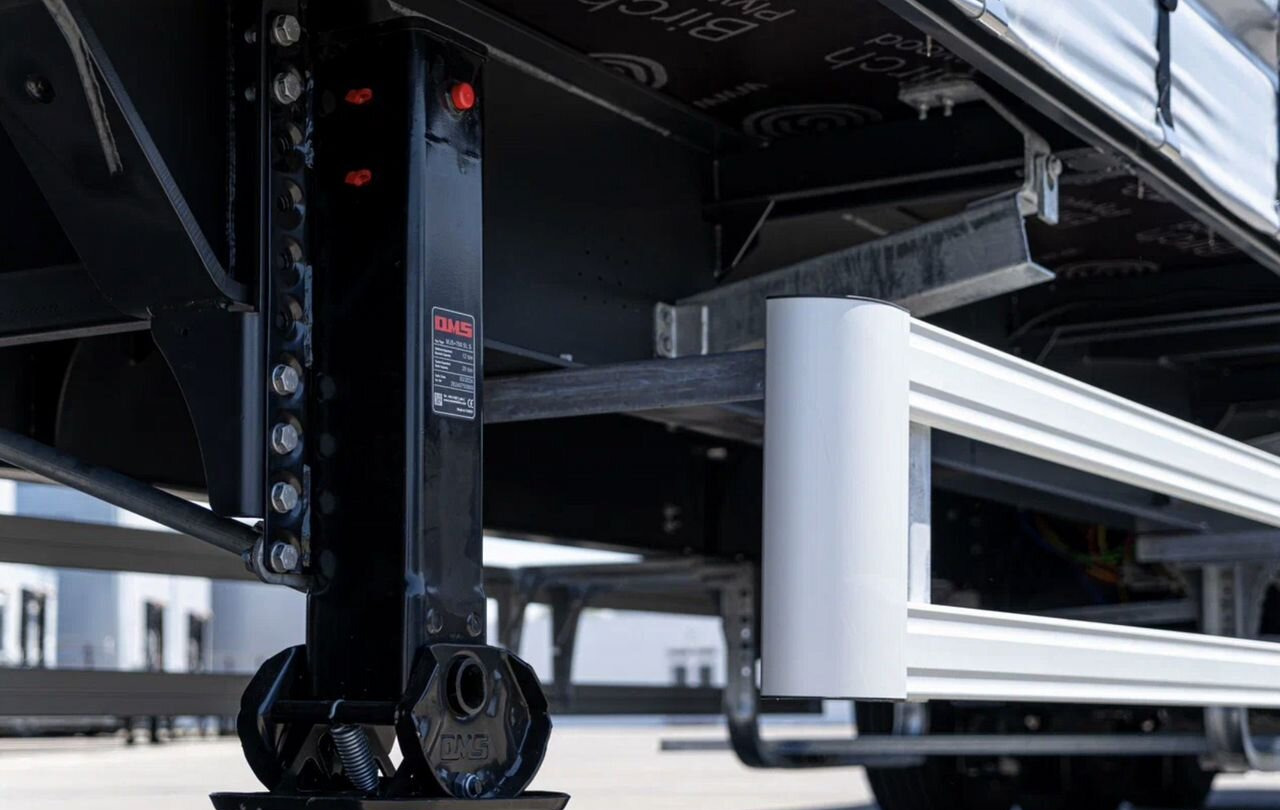 Новый Тентованный полуприцеп Полуприцеп шторный Bonum 914296-04, 2024: фото 7