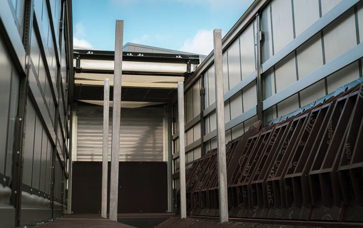 Новый Тентованный полуприцеп Полуприцеп шторный Bonum 914296-04, 2024: фото 8