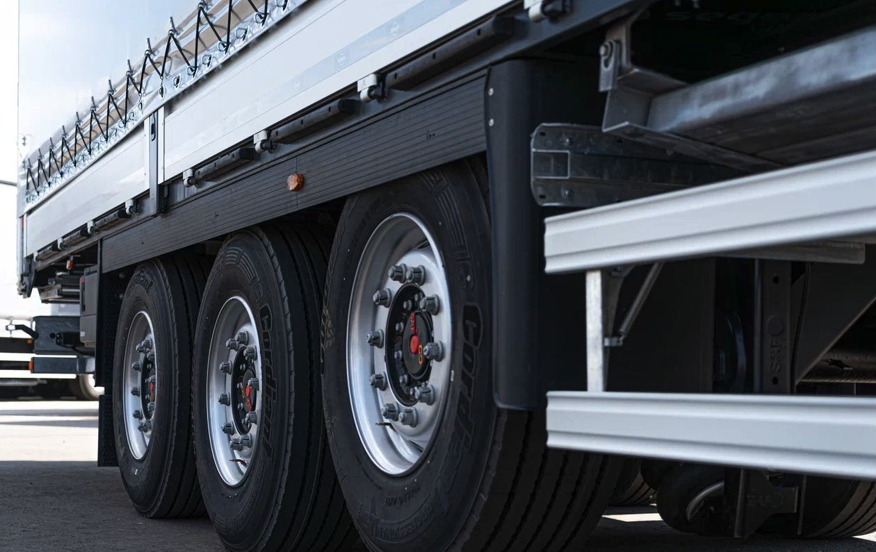 Новый Тентованный полуприцеп Полуприцеп шторный Bonum 914296-04, 2024: фото 9