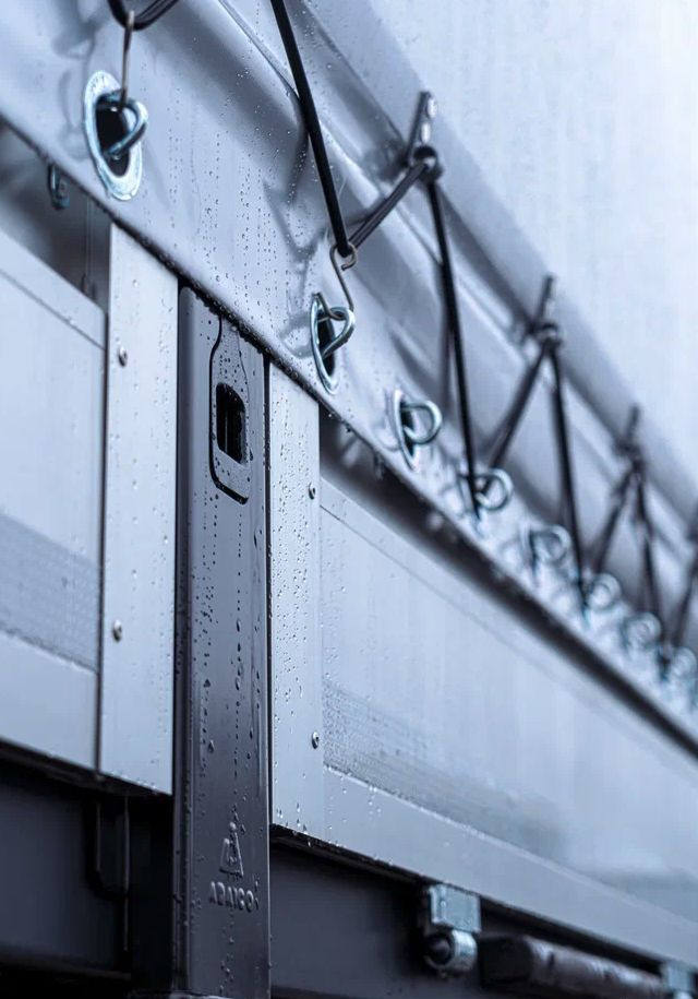 Новый Тентованный полуприцеп Полуприцеп шторный Bonum 914296-04, 2024: фото 13