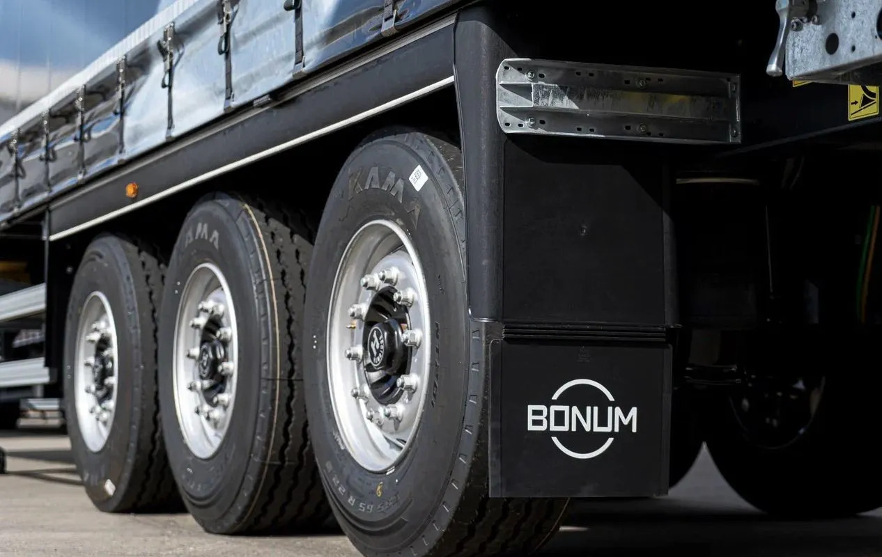 Новый Тентованный полуприцеп Полуприцеп шторный Bonum 914296-04, 2024: фото 17