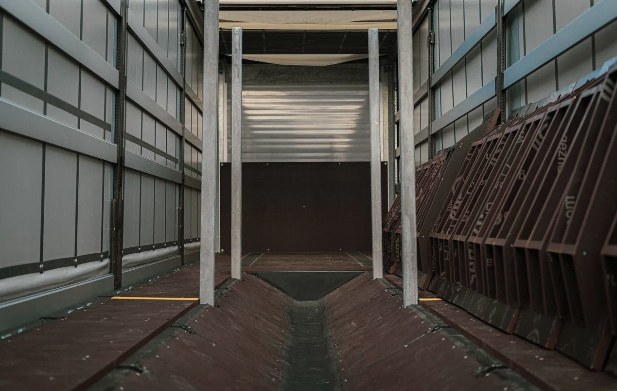 Новый Тентованный полуприцеп Полуприцеп шторный Bonum 914296-04, 2024: фото 9