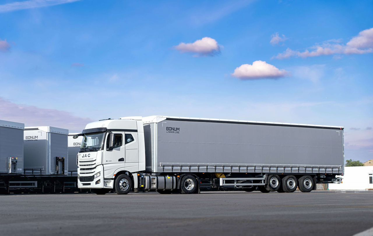 Полуприцеп шторный Bonum 914296-04, 2024 - Тентованный полуприцеп: фото 1