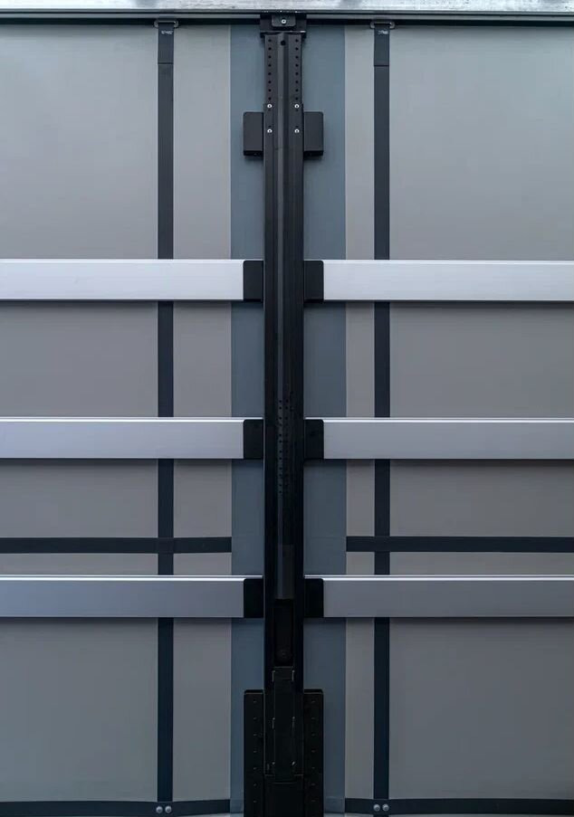 Новый Тентованный полуприцеп Полуприцеп шторный Bonum 914296-04, 2024: фото 10