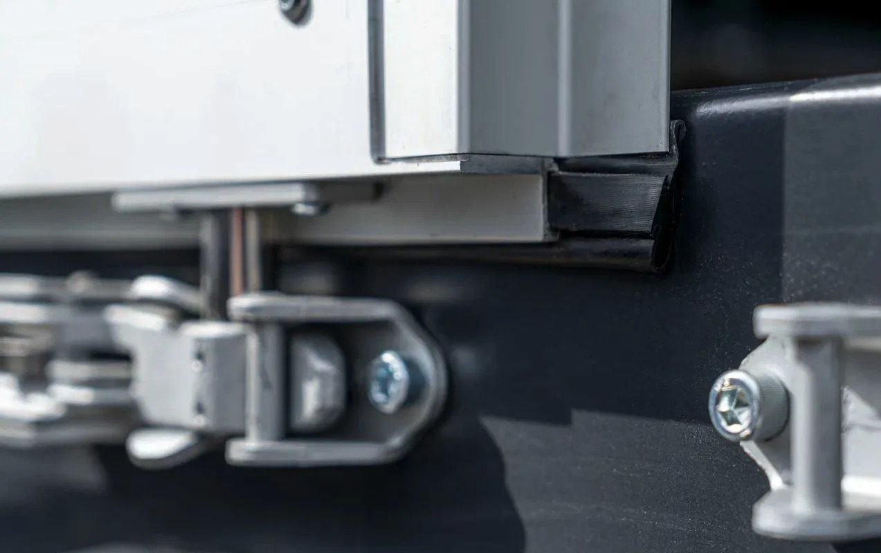 Новый Тентованный полуприцеп Полуприцеп шторный Bonum 914296-04, 2024: фото 6