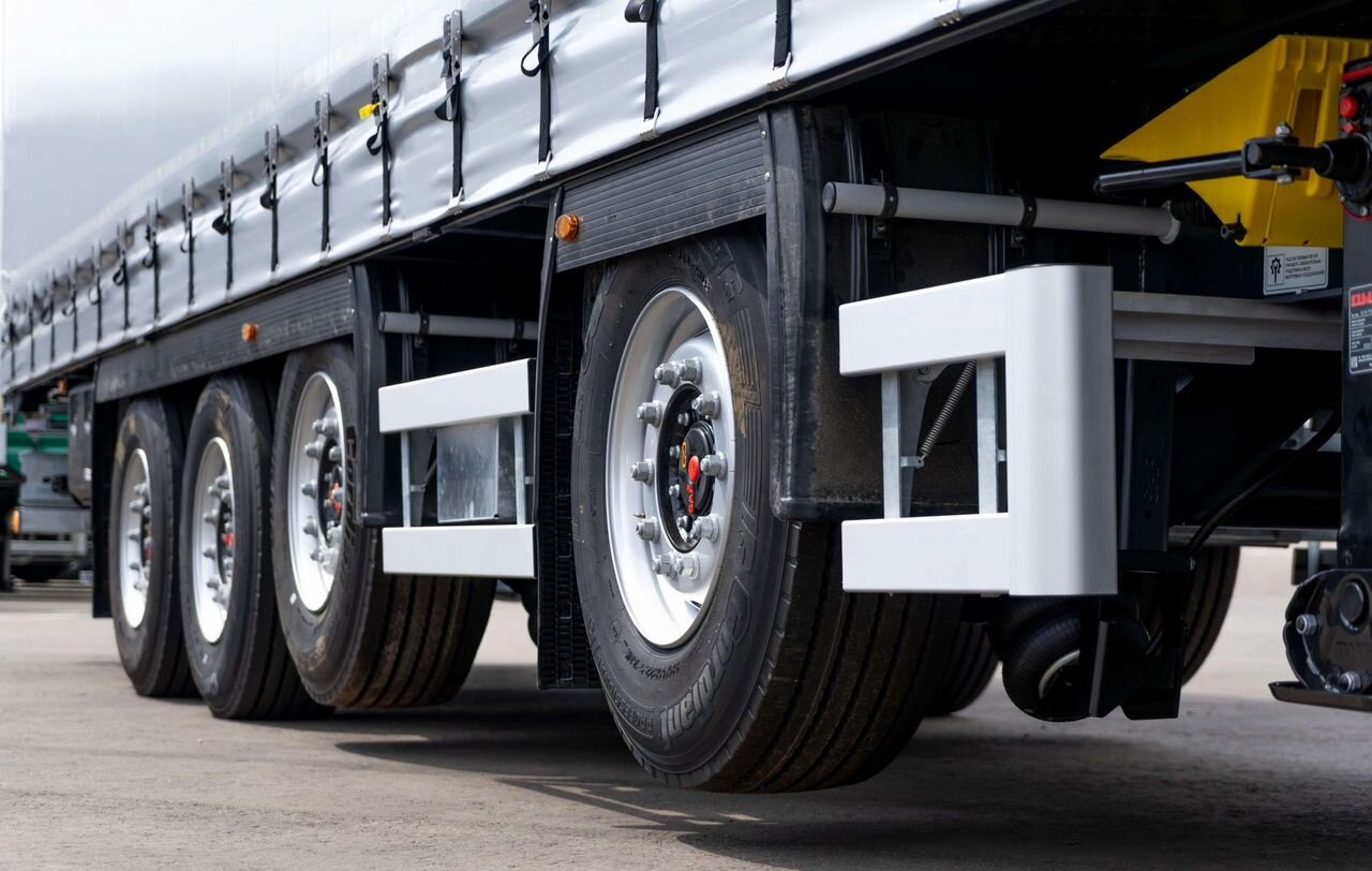 Новый Тентованный полуприцеп Полуприцеп шторный Bonum 914296-04, 2024: фото 8