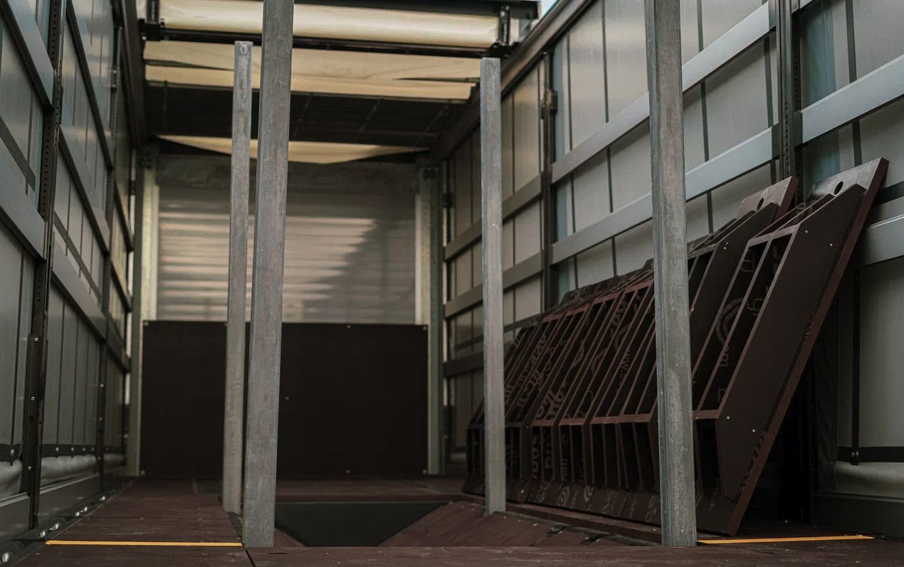 Новый Тентованный полуприцеп Полуприцеп шторный Bonum 914296-04, 2024: фото 13