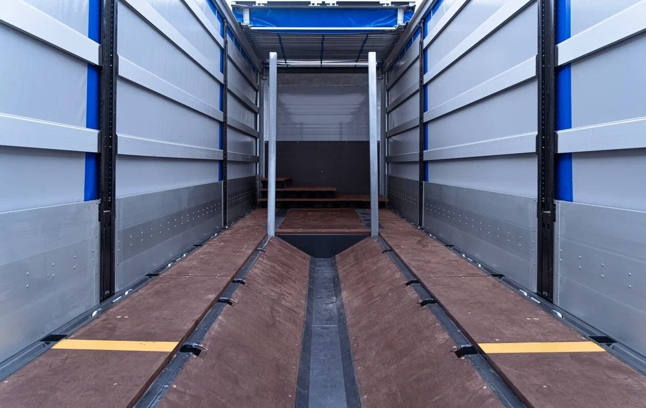 Новый Тентованный полуприцеп Полуприцеп шторный Bonum 914296-04, 2024: фото 8