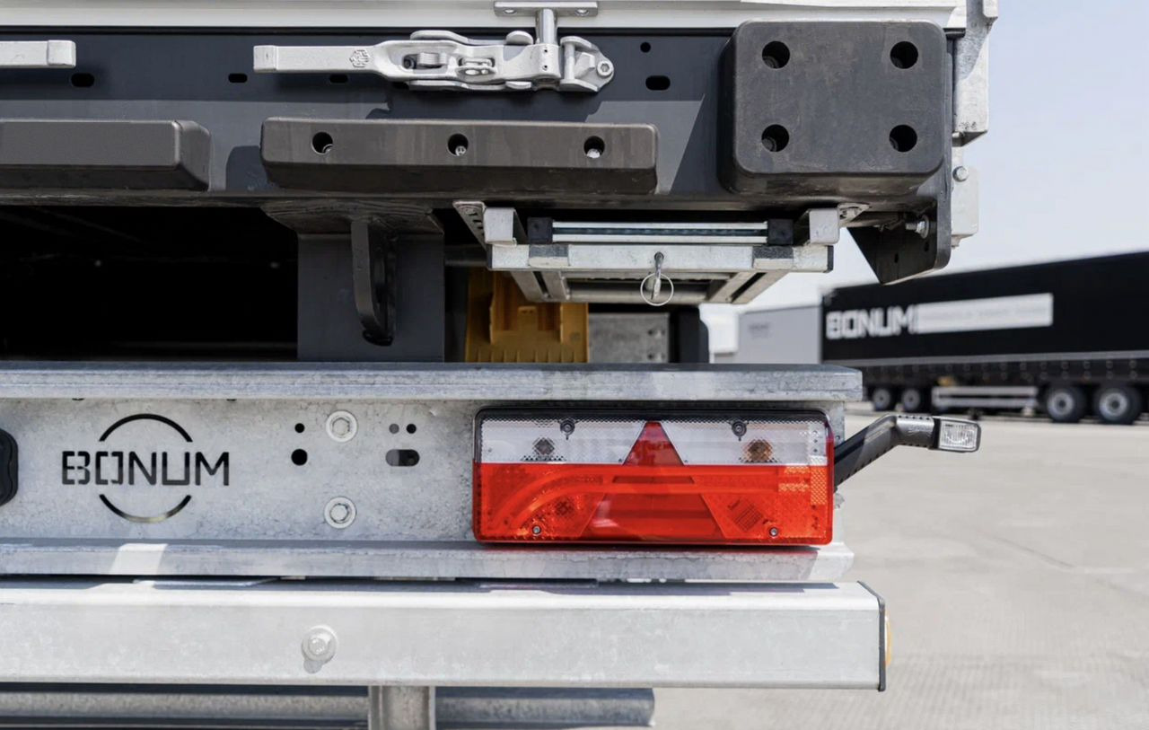 Новый Тентованный полуприцеп Полуприцеп шторный Bonum 914296-04, 2024: фото 7