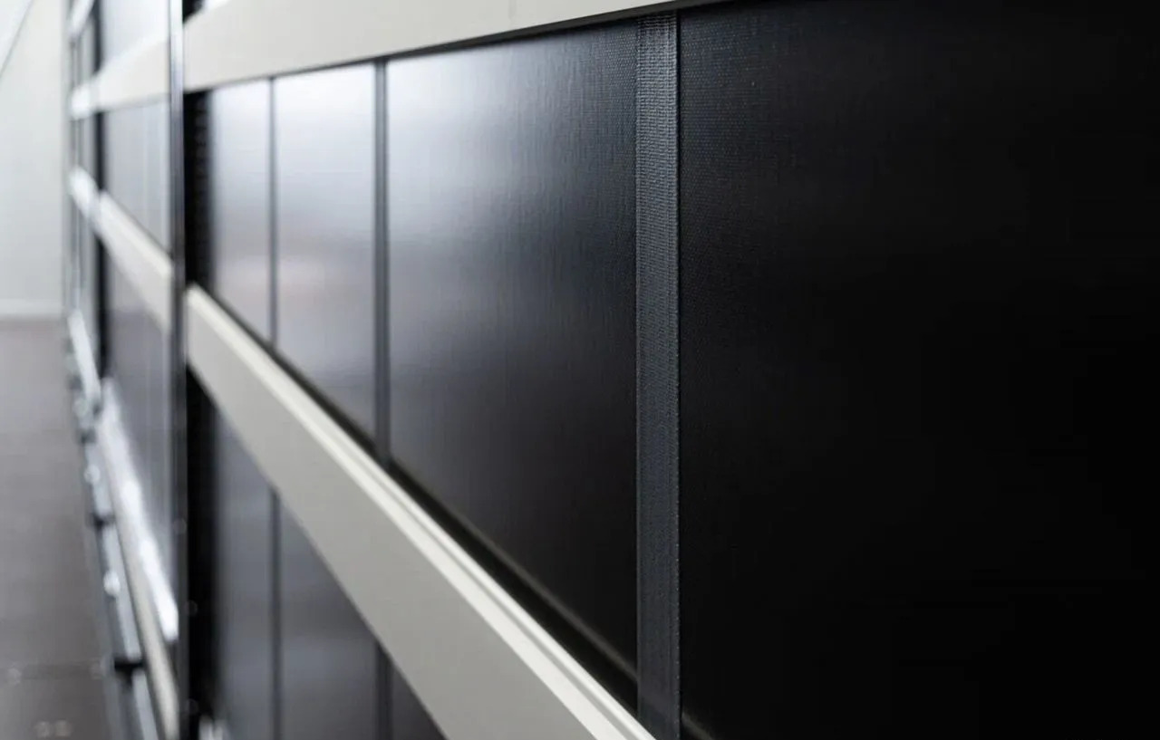 Новый Тентованный полуприцеп Полуприцеп шторный Bonum 914296-04, 2025: фото 15