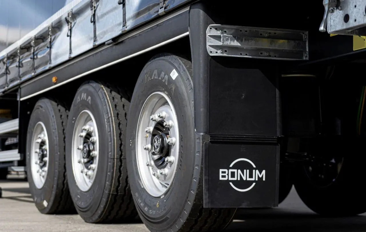 Новый Тентованный полуприцеп Полуприцеп шторный Bonum 914296-04, 2025: фото 9