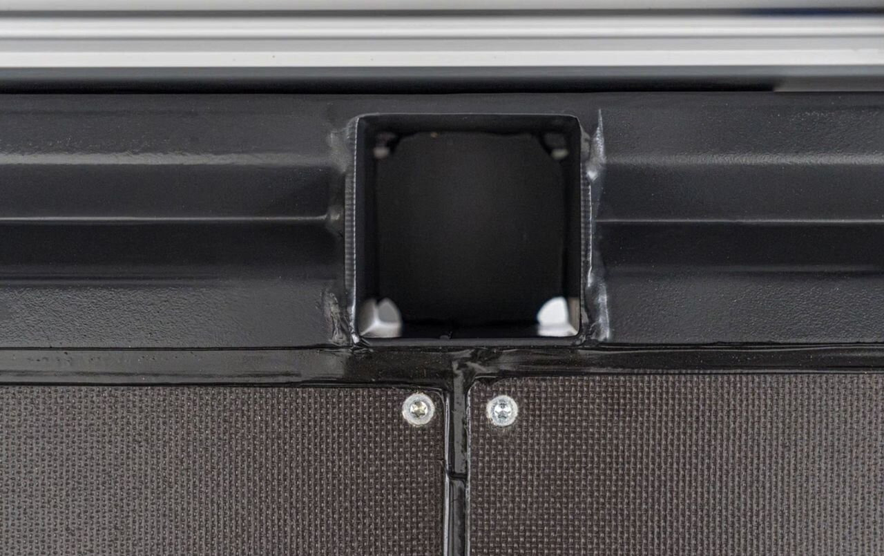 Новый Тентованный полуприцеп Полуприцеп шторный Bonum 914296-04, 2025: фото 12