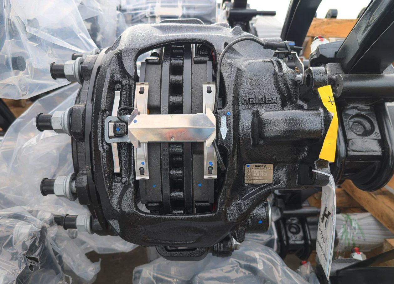 Новый Тентованный полуприцеп Полуприцеп шторный Bonum 914296-04, 2025: фото 18