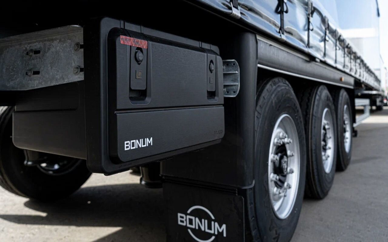 Новый Тентованный полуприцеп Полуприцеп шторный Bonum 914296-04, 2025: фото 10