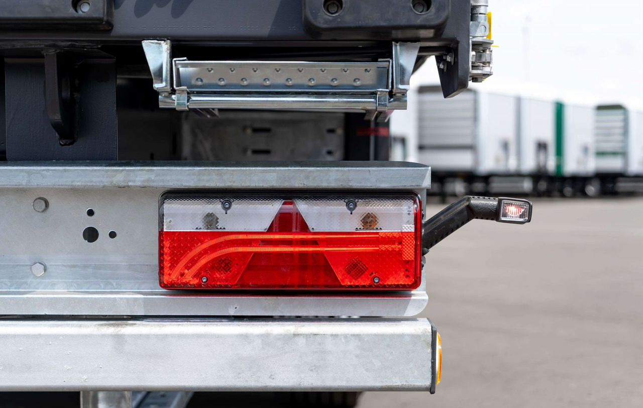 Новый Тентованный полуприцеп Полуприцеп тентованный Bonum 914275, 2024: фото 9