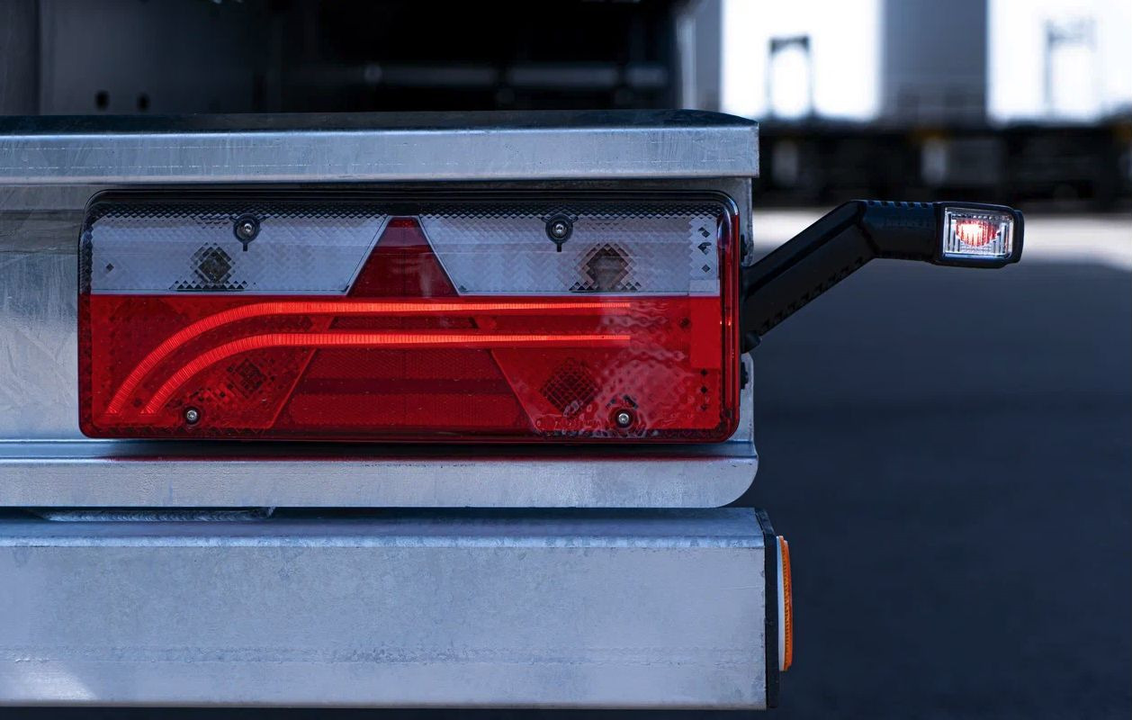 Новый Тентованный полуприцеп Полуприцеп тентованный Bonum 914275, 2024: фото 19