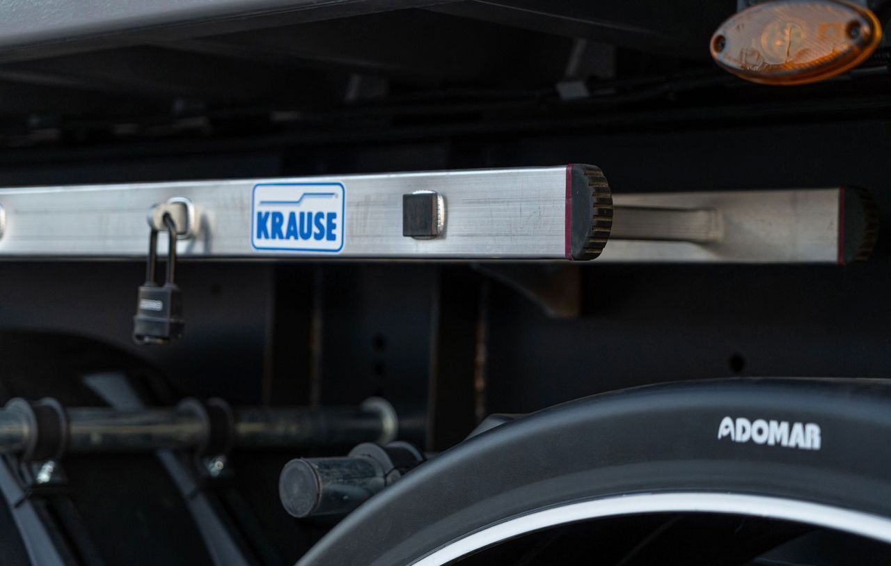 Новый Самосвальный полуприцеп Полуприцеп зерновоз Bonum 914295-01, 2024: фото 8