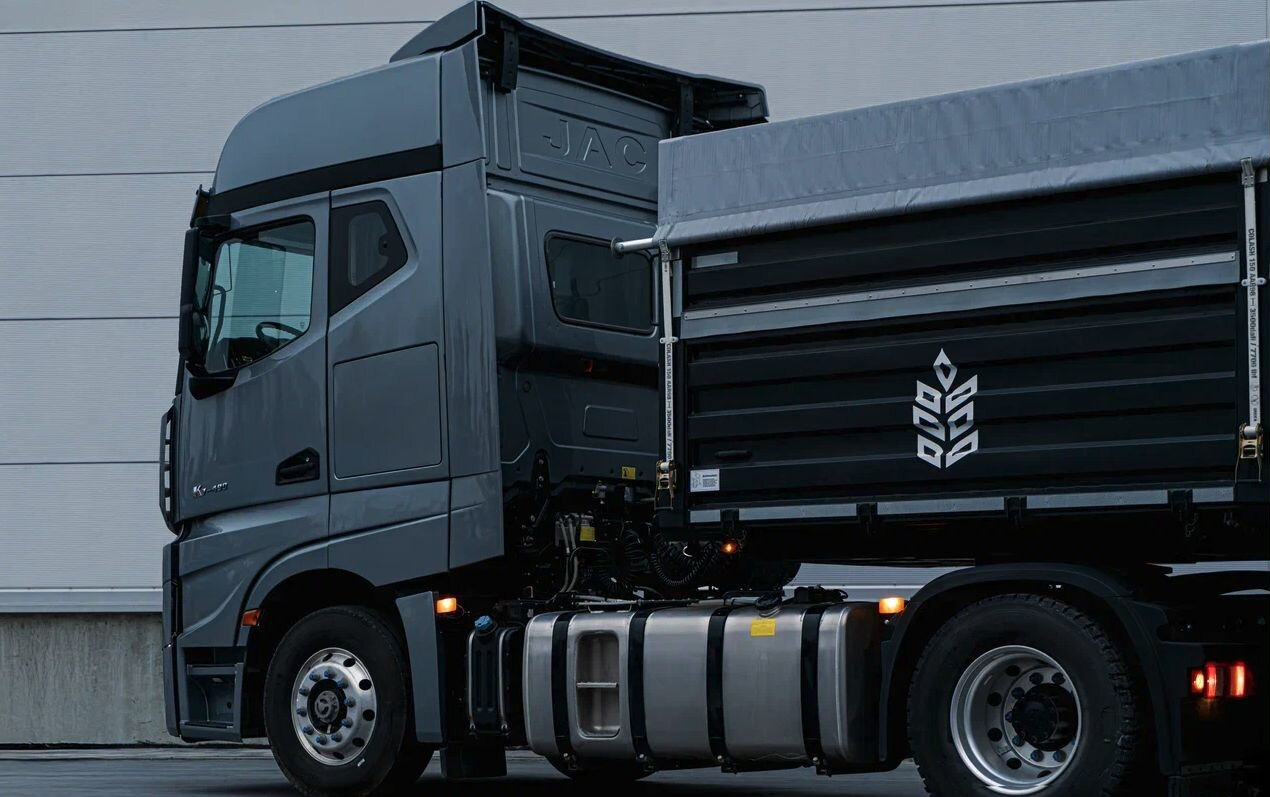 Полуприцеп зерновоз Bonum Зерновоз, 2024 - Самосвальный полуприцеп: фото 5 Полуприцеп зерновоз Bonum Зерновоз, 2024 - Самосвальный полуприцеп: фото 5