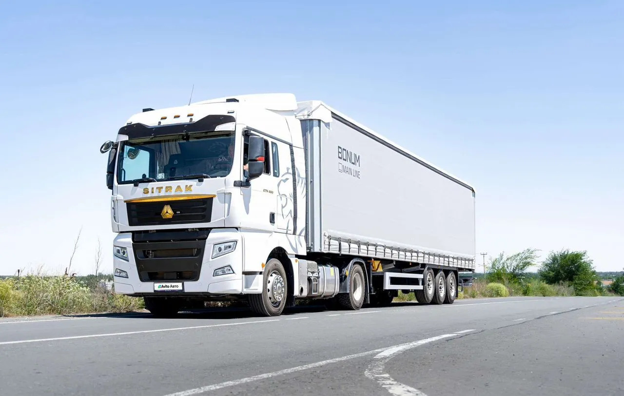 Sitrak C7H с полуприцепом, 2024 - Тягач: фото 5 Sitrak C7H с полуприцепом, 2024 - Тягач: фото 5