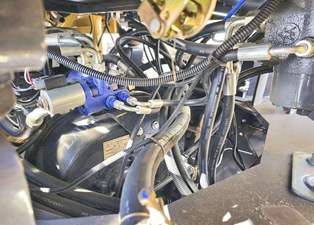 Новый Колёсный погрузчик LuGong LG940: фото 12