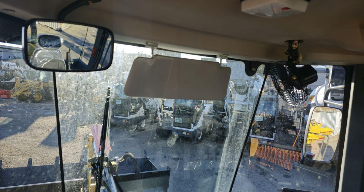 Новый Колёсный погрузчик Rantex RTX936: фото 10 Новый Колёсный погрузчик Rantex RTX936: фото 10