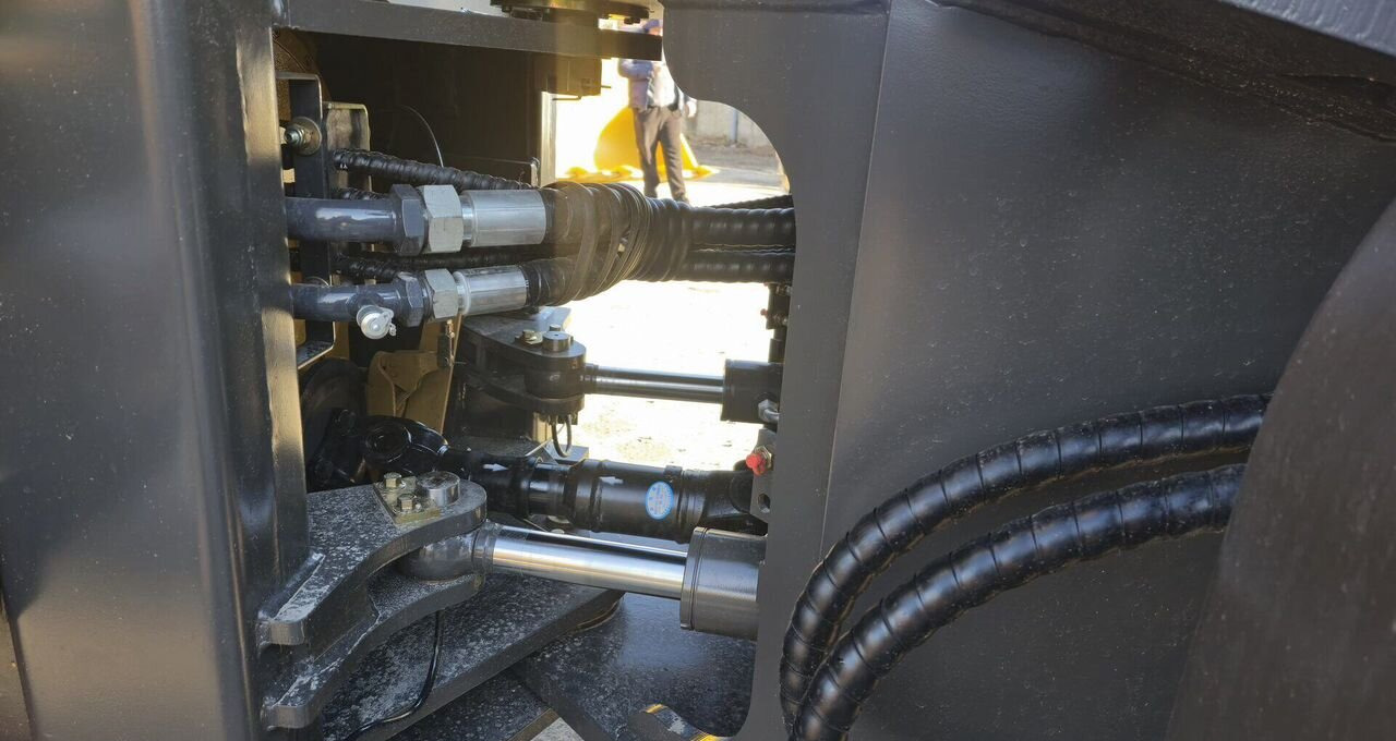 Новый Колёсный погрузчик Rantex RTX936: фото 6 Новый Колёсный погрузчик Rantex RTX936: фото 6