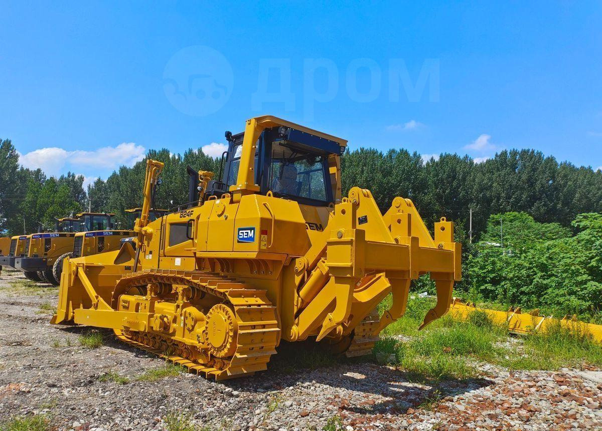 SEM 824F - Бульдозер: фото 1 SEM 824F - Бульдозер: фото 1