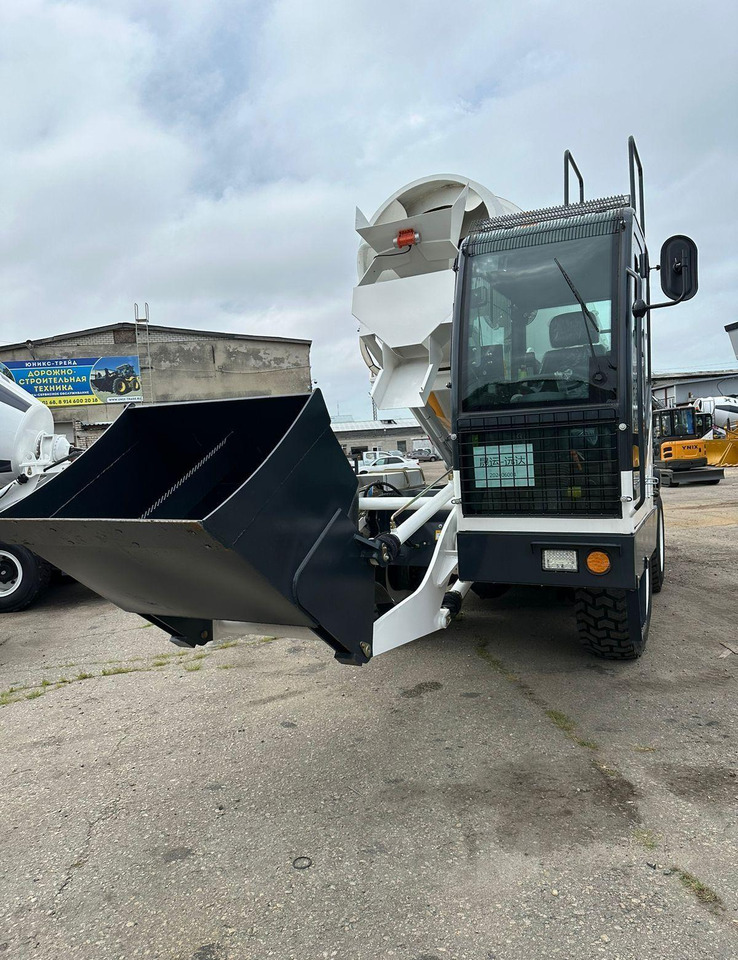 Новый Автобетоносмеситель YNIX QGMC7000: фото 7