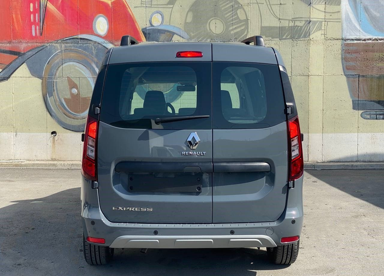 Легковой автомобиль Renault Express 1.6 MT, 2022Новый: фото 6