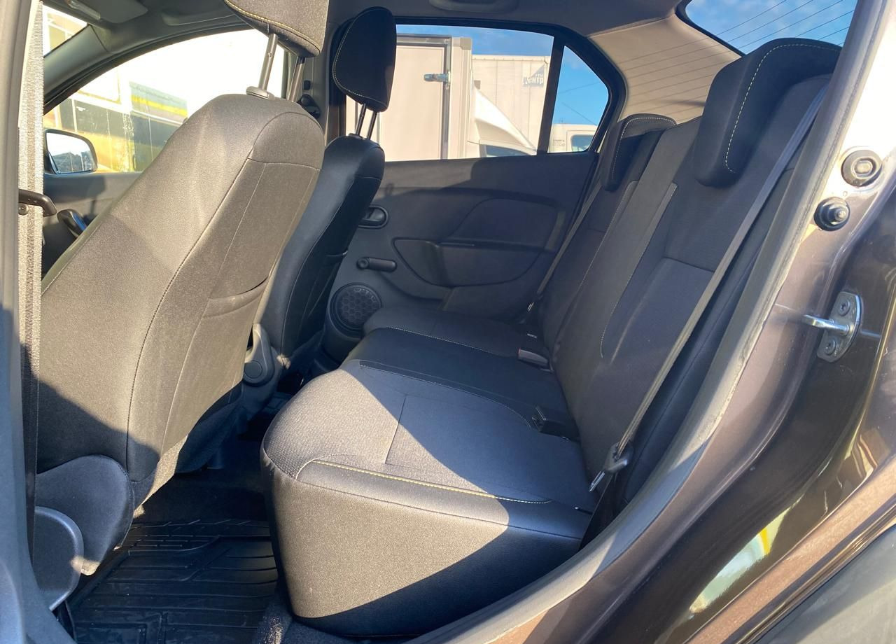 Легковой автомобиль Renault Logan Stepway 1.6 CVT, 2022Новый: фото 12