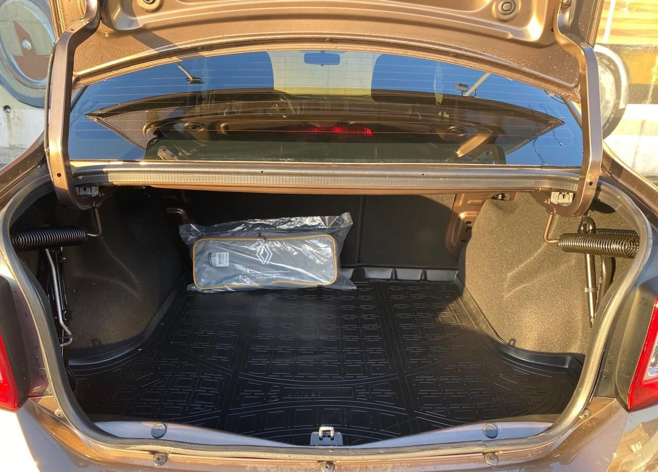 Легковой автомобиль Renault Logan Stepway 1.6 CVT, 2022Новый: фото 6