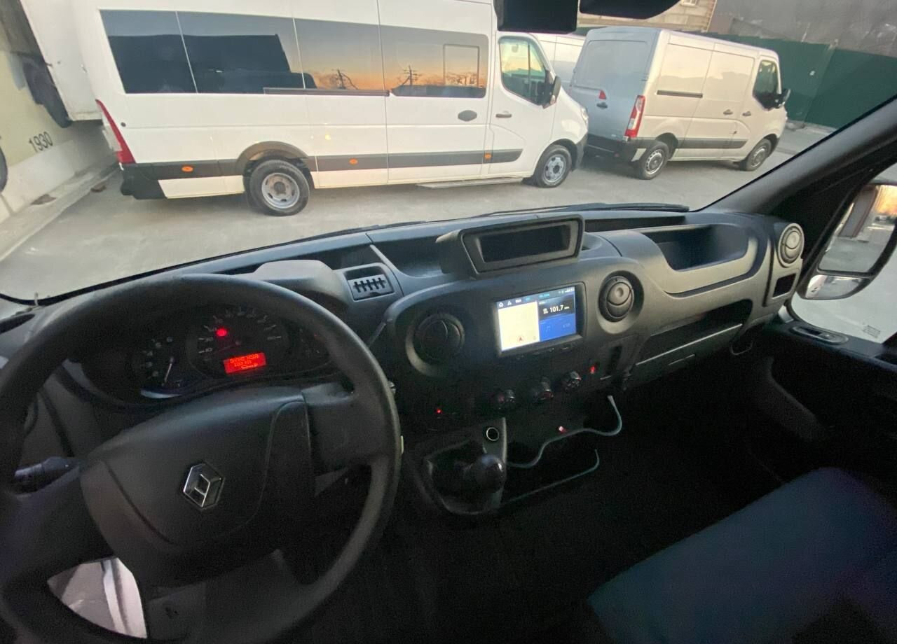 Цельнометаллический фургон Renault Master цельнометаллический, 2019: фото 10