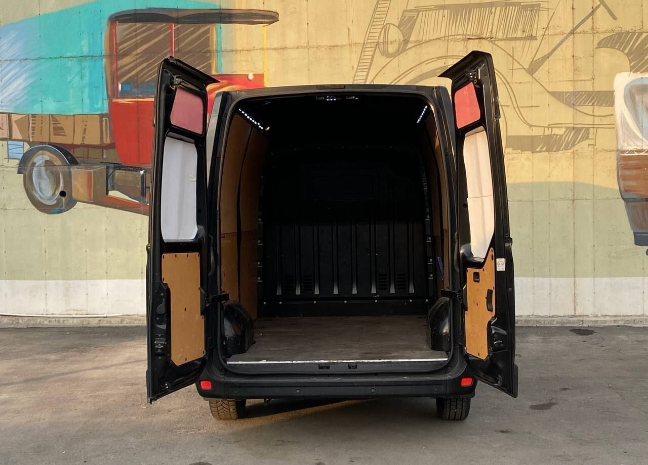 Цельнометаллический фургон Renault Master цельнометаллический, 2019: фото 12